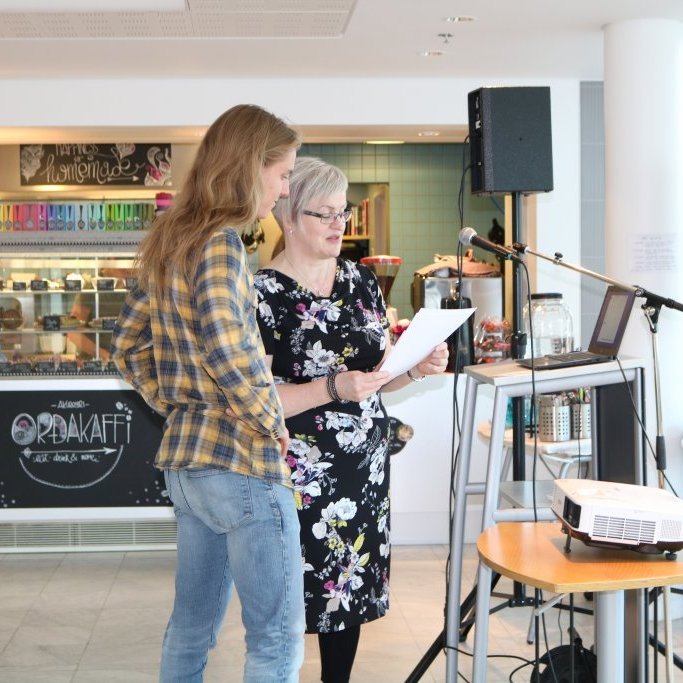 Lára Ágústa Ólafsdóttir héraðskjalavörður og listamaðurinn Flammeus/Jón Tumi Hrannar-Pálmason