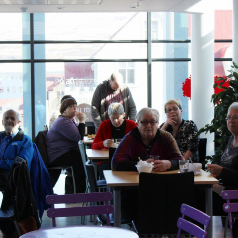 54e95fce5b8ec1e9bde0200ae15a6217