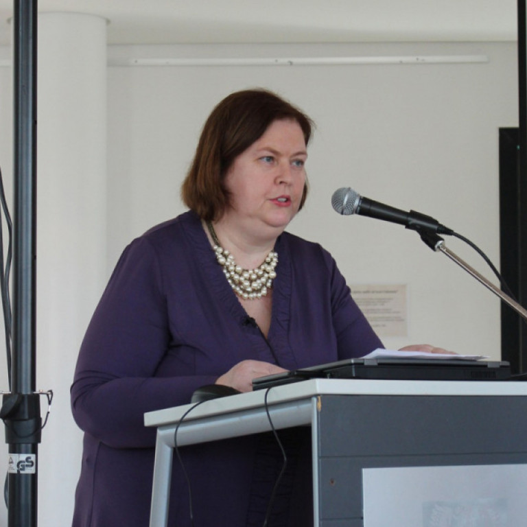 f0ad951323489ea8def6203a7a2688bd