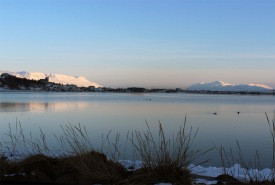 Akureyri við sólarupprás 25. mars 2013