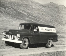 Davíð Kristjánsson var bifreiðastjóri og sölumaður á brauðbílnum