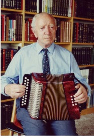 Einar með harmonikkuna