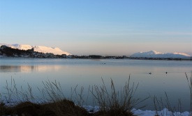 Akureyri við sólarupprás 25. mars 2013