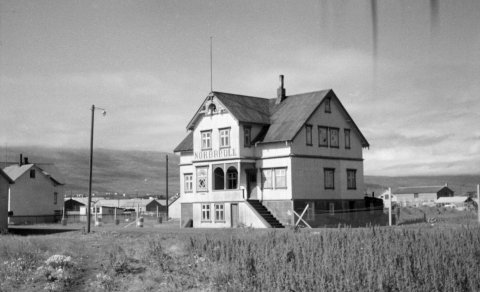 Ekki fór gott orð af mannlífinu í Norðurpólnum á meðan Sigríður og Magnús ráku þar veitingasölu. Þar…